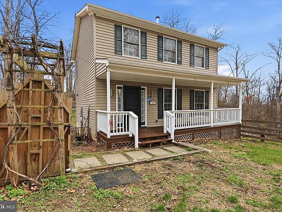 3rd image of 136 Wild Hare Rd