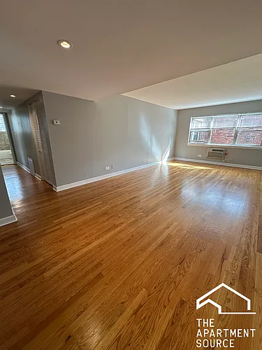 4924 Mulford St #3E Photo 1 4924 Mulford St #3E Photo 1