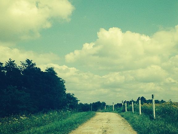 1/2 mi. private drive