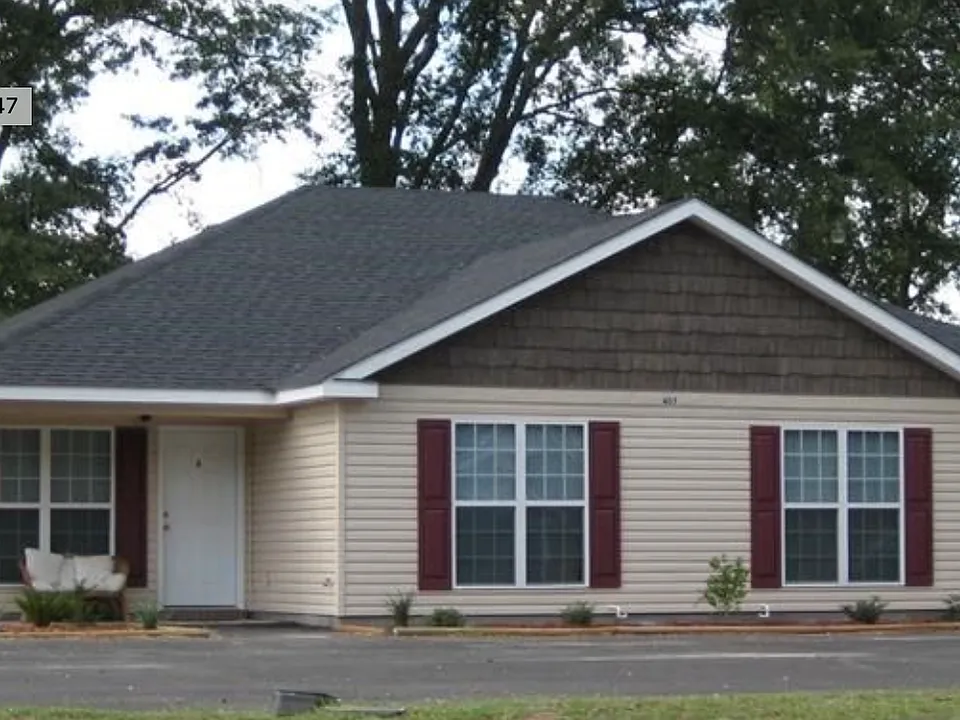 403 W Colquitt St #2