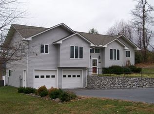 477 Willow Trl, Boone, NC 28607