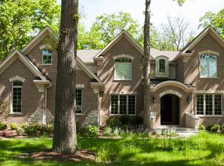 7S381 Green Acres Dr, Naperville, IL 60540