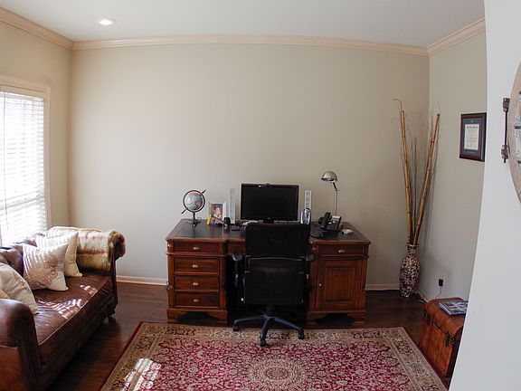 Office/Bonus Room off Foyer