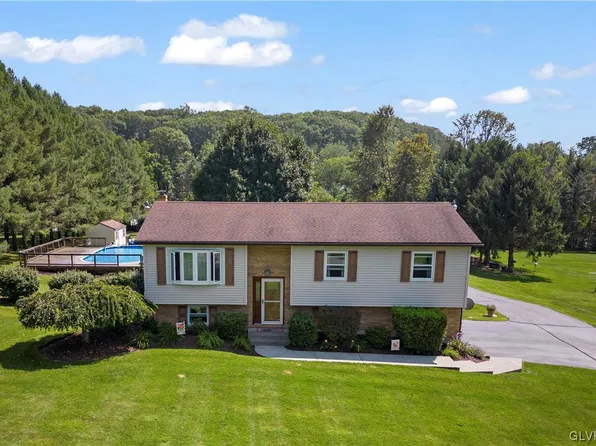 3618 Church St, Slatington, PA 18080