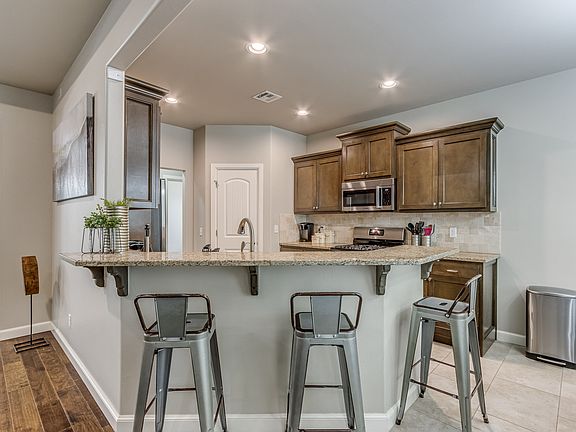 4th image of 2700 Tranquilo Ln