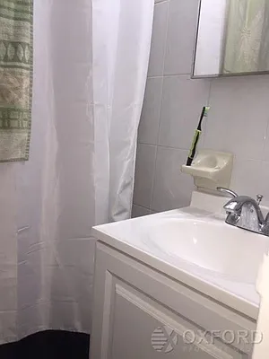 Rented by Oxford Property Group | media 42