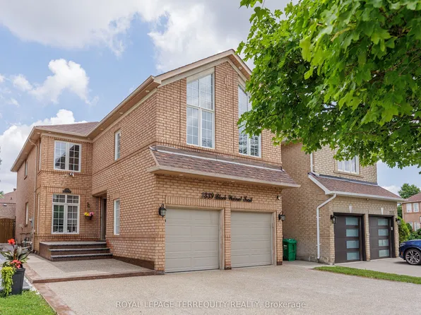 7339 Black Walnut Trl, Mississauga, ON L5N 7M3