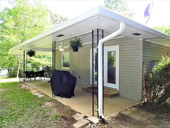 3rd image of 701 Browning Ave