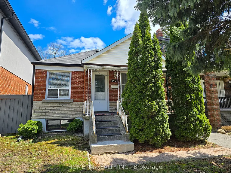 111 Sharpe St — Photo 1