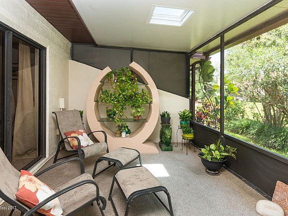 4th image of 204 Parkside Pl #204