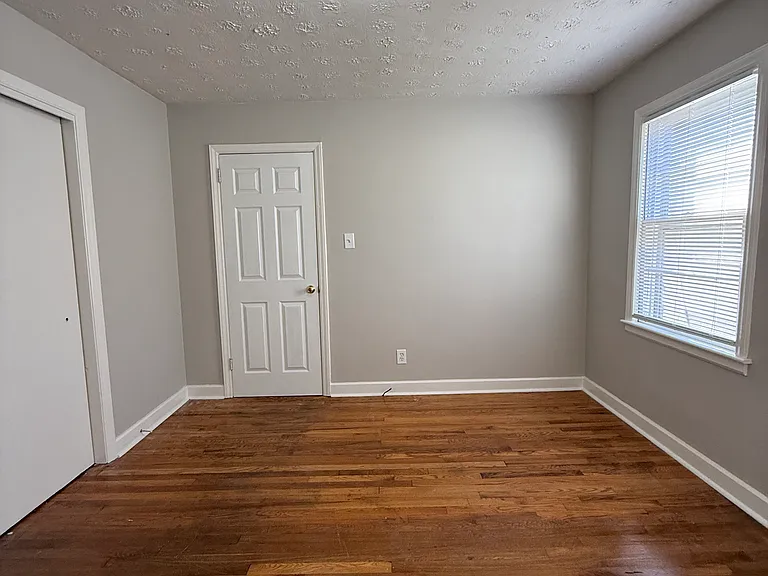 409 S Merritt Ave — Photo 26
