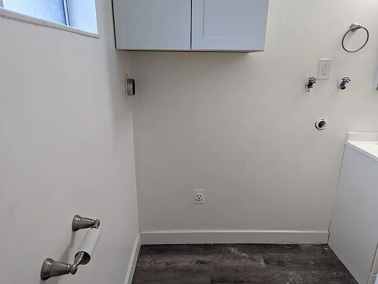 580 S 470 E #1 — Photo 11