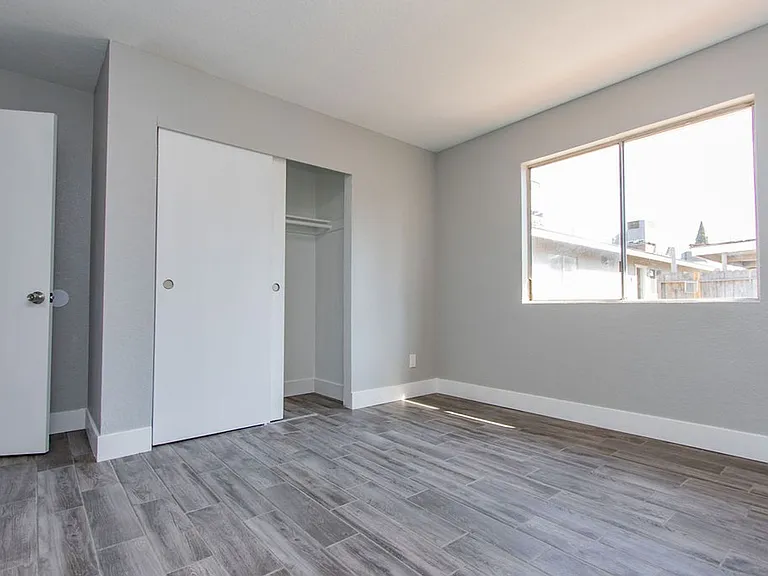 725 Lambert Way #1-4 — Photo 4