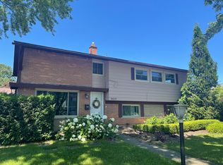 18211 Fremont St, Livonia, MI 48152