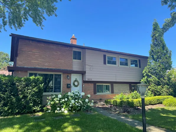 18211 Fremont St, Livonia, MI 48152