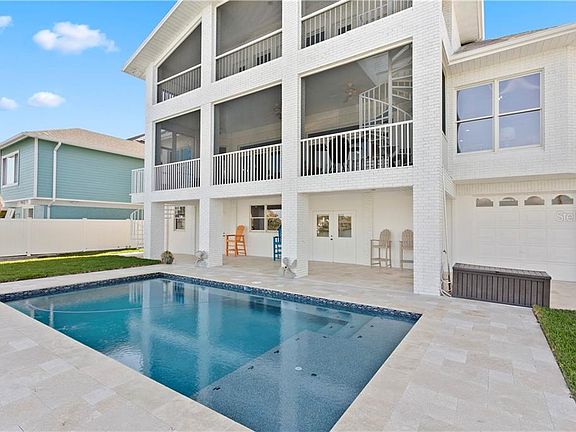 5th image of 5945 Bayview Cir S