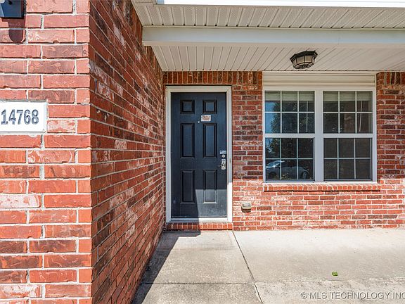 3rd image of 14768 S Fern Pl E