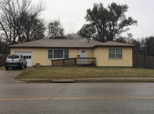 204 Madison Ave, Sedgwick, KS 67135