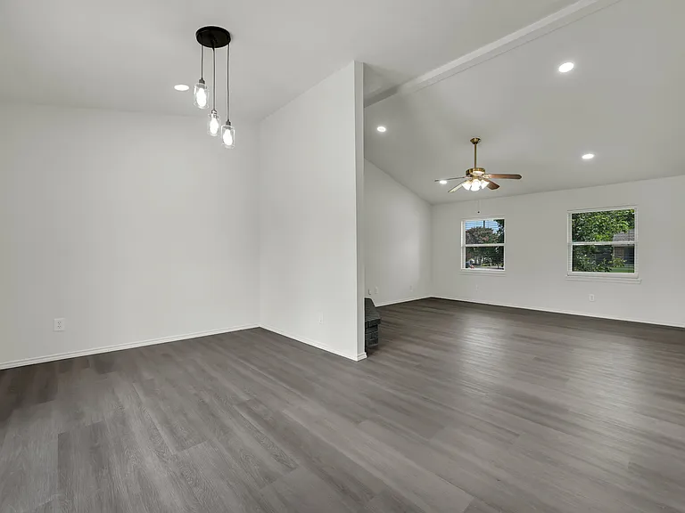 1300 Rivercrest Blvd — Photo 20