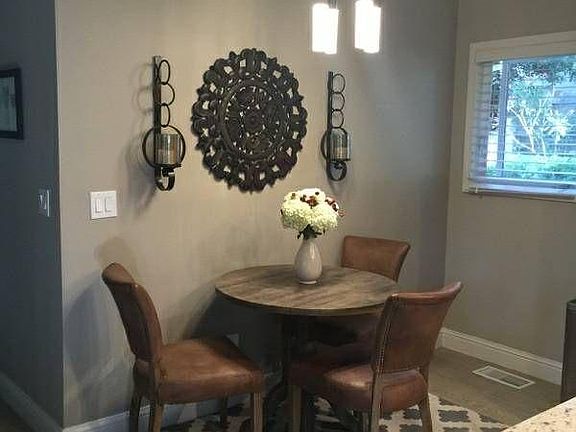 3rd image of 1510 Carmel Dr #1