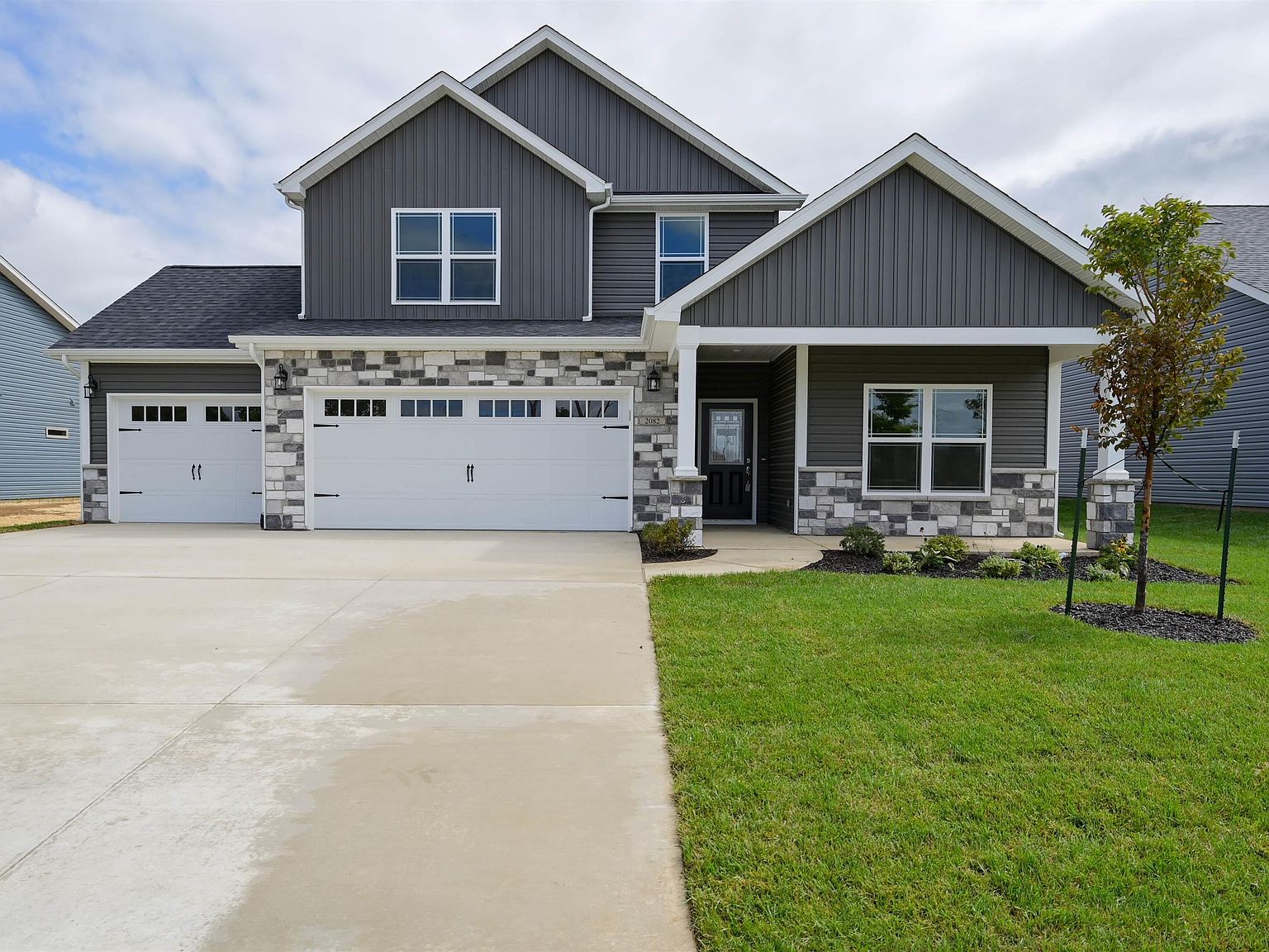 2082 Maple Leaf Dr, Kokomo, IN 46902 MLS 202326191 Zillow