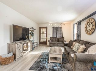 311 S Walts Ave, Sioux Falls, SD 57104