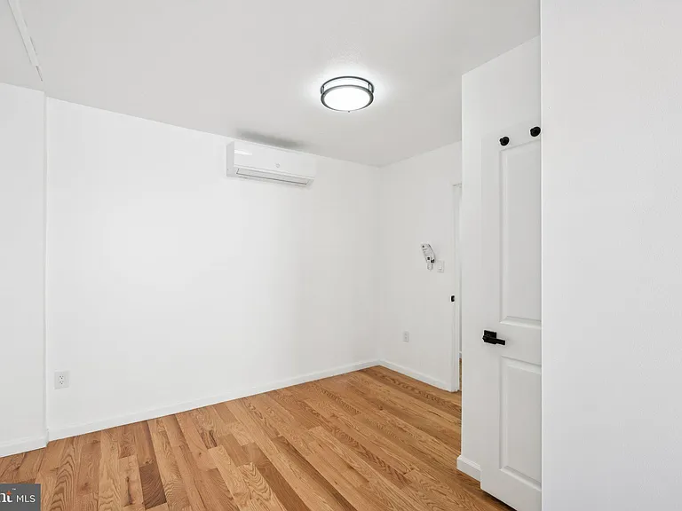1223 Spruce St #3F — Photo 12