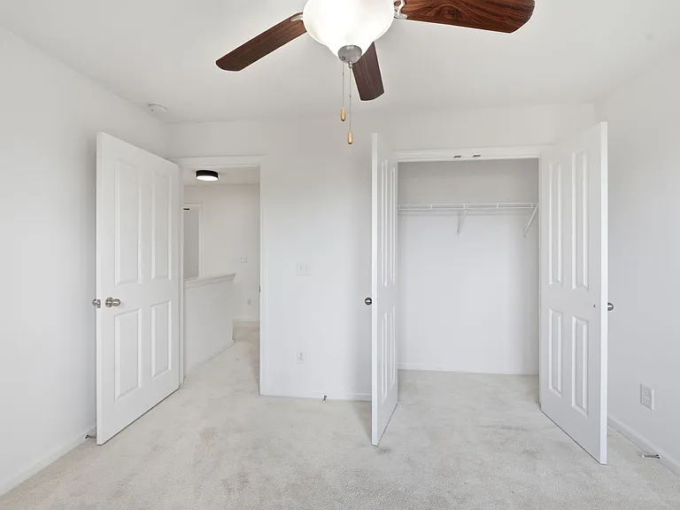 5003 Hemlock Ct — Photo 33