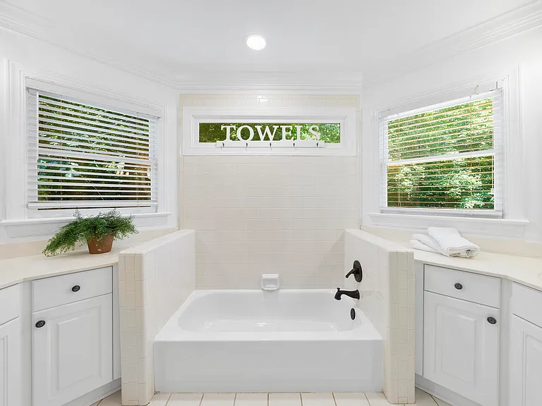 106 Birkhaven Dr — Photo 40