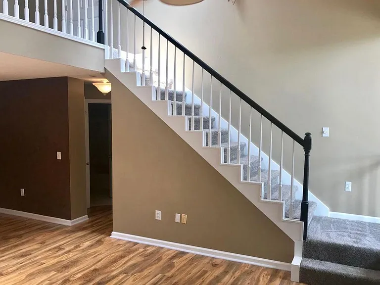 611 Mc Gill Park Ave NE — Photo 6