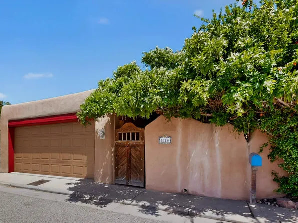4516 Compound North Ct NW, Albuquerque, NM 87107