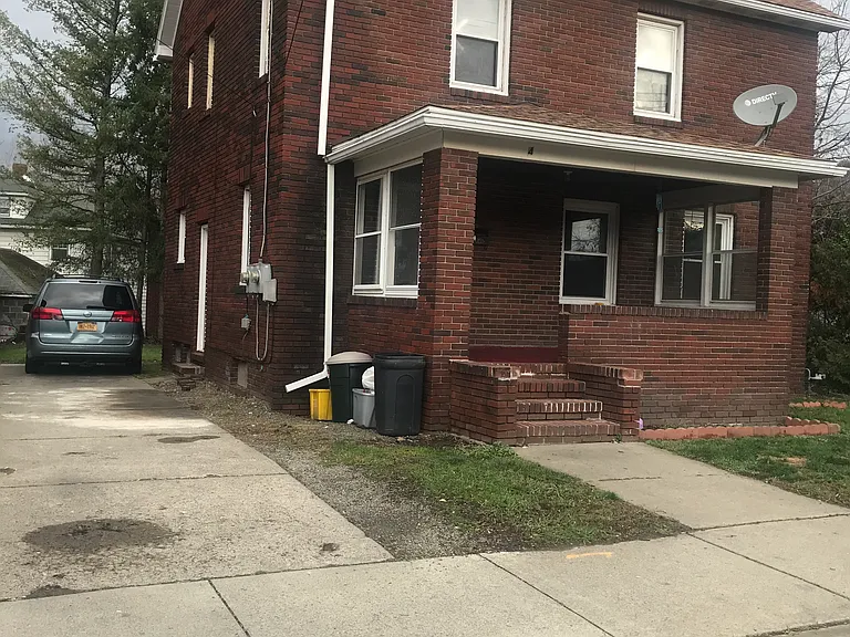 4 Belknap Ave #2 — Photo 8