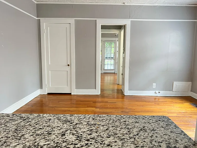 Kitchen to hallway