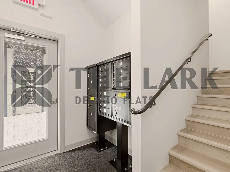 721 W Maple St #1000 — Photo 8