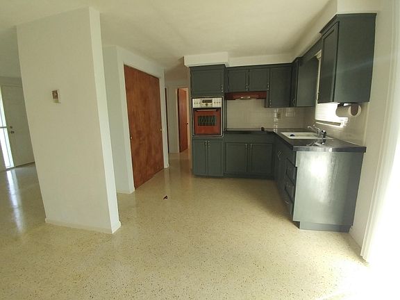 2nd image of 13405 Carol Dr