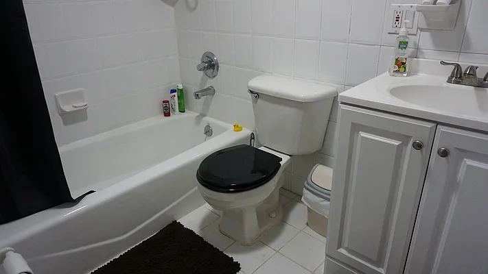 Rented by Chartwell Manhattan Realty | media 4