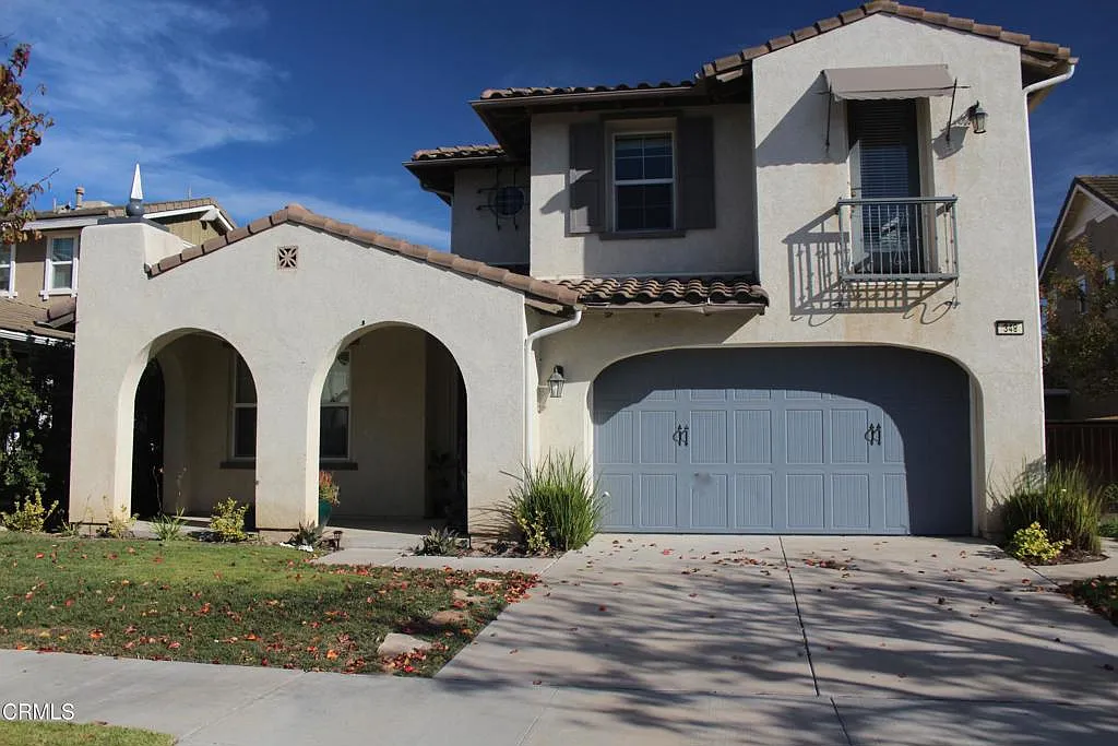 6 bed, 4.0 bath, 3129 sqft, $5,800 — Photo 1