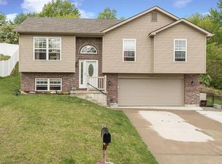 2337 Arkansas Dr, High Ridge, MO 63049