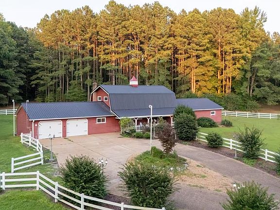 3rd image of 1058 Pine Log Rd