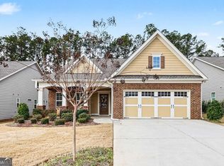 555 Timberbrook Dr, Sharpsburg, GA 30277