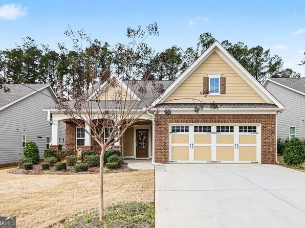 555 Timberbrook Dr, Sharpsburg, GA 30277