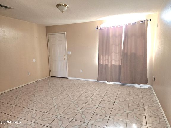 3rd image of 6241 Kings Bridge Dr