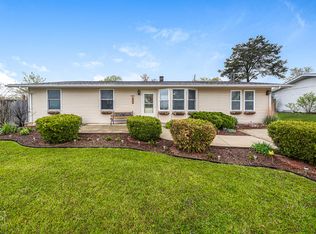 9520 Rosewood Ln, Mokena, IL 60448
