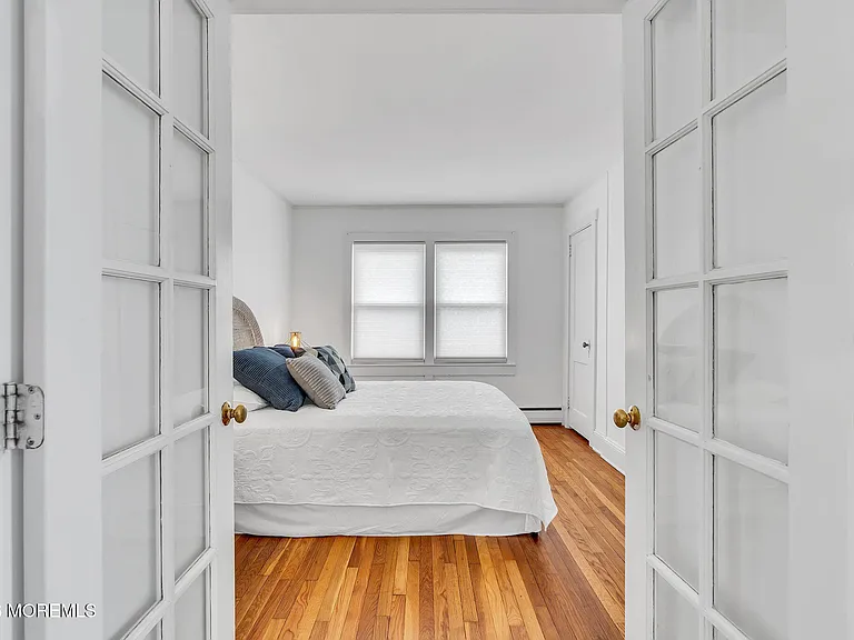 1227 Bay Ave — Photo 16