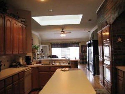 4th image of 3821 Spanish Oak Dr
