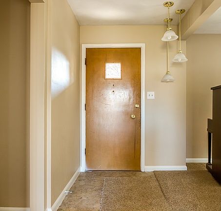 5th image of 4125 Hampshire Dr