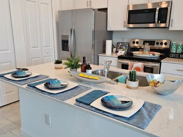 1997 E Landings Way
