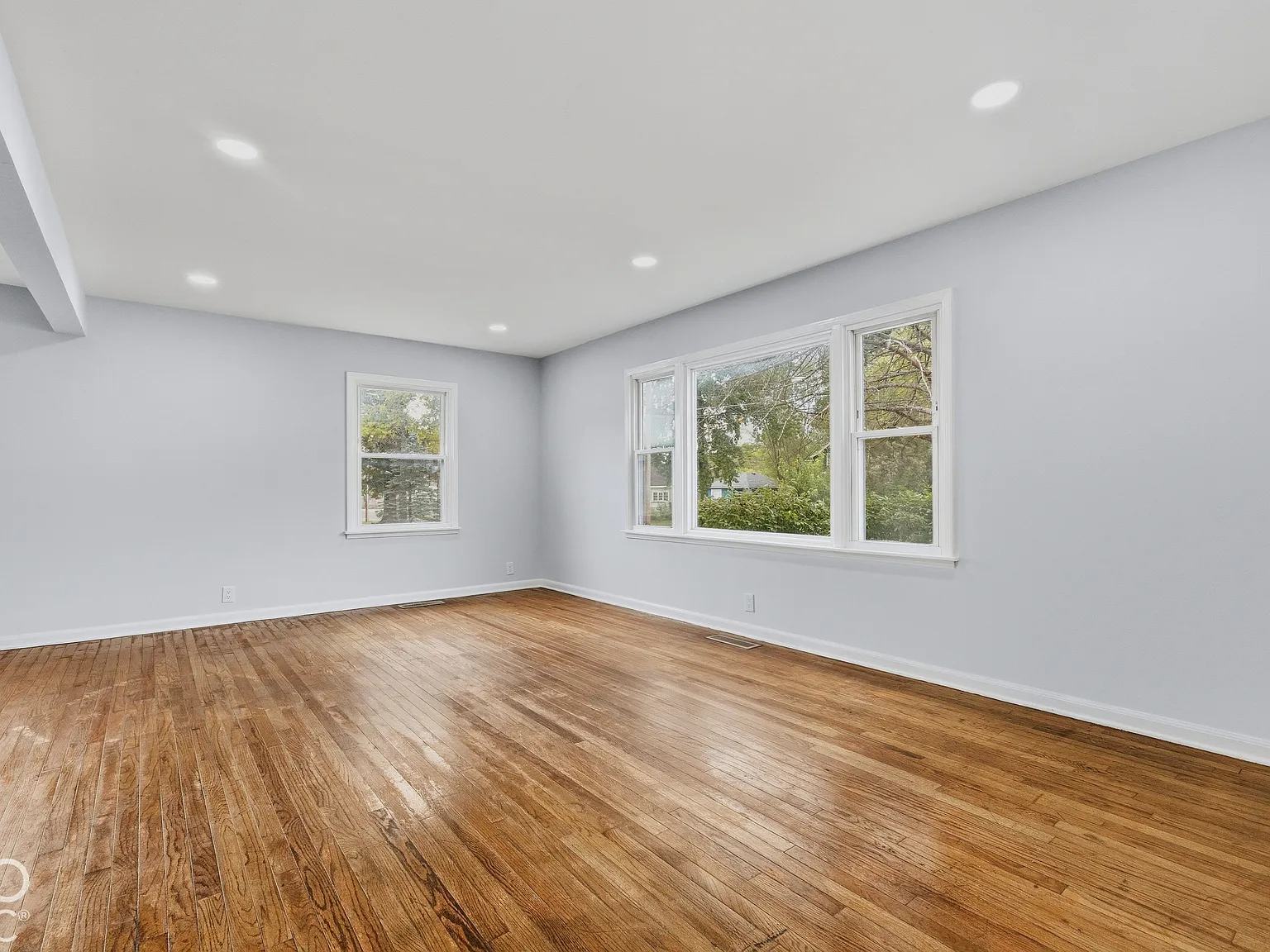 3 bed, 2.0 bath, 2008 sqft, $2,200 — Photo 4
