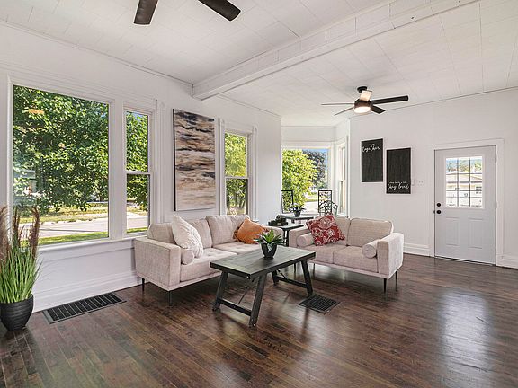 4th image of 2102 Avenue C