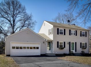 12 Maple Ln, Framingham, MA 01702